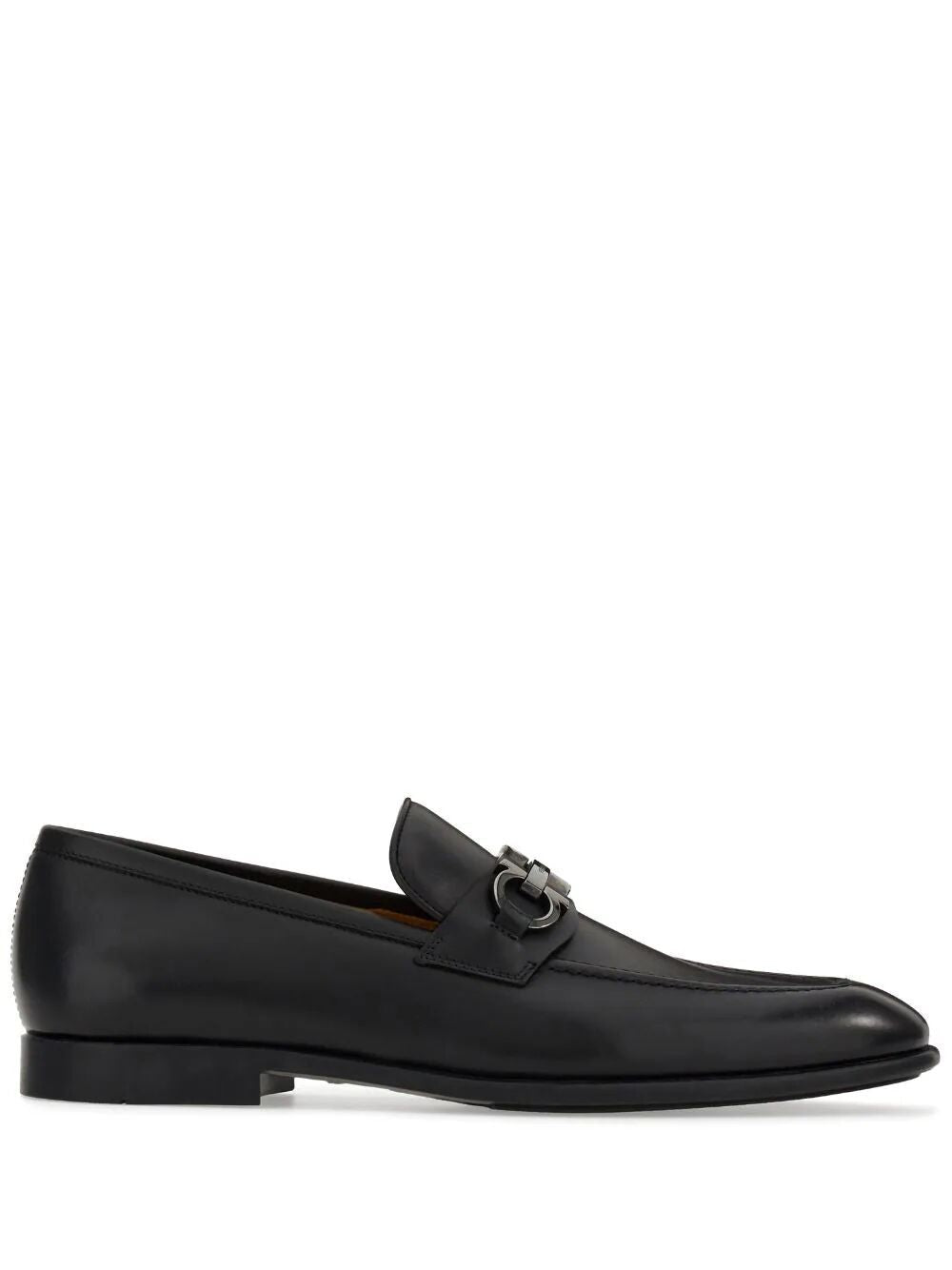 FERRAGAMO Elegant Black Leather Loafers