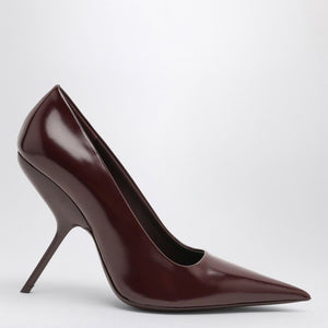 FERRAGAMO Chic Patent Leather Pointed Toe Pumps