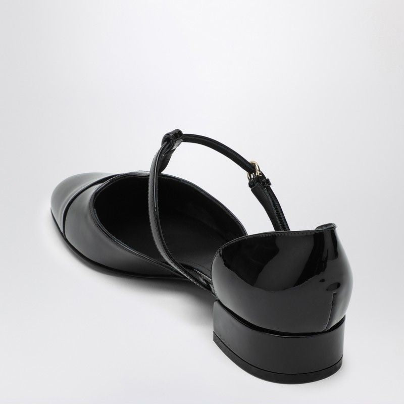 FERRAGAMO Elegant Black Patent Leather Ballerina Flats