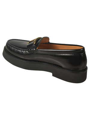 Tod's Chic Flat Shoes for Women