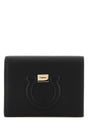 SALVATORE FERRAGAMO Elegant Black Leather Wallet for Women