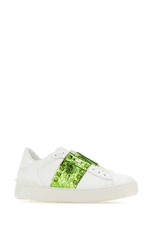 VALENTINO GARAVANI Distinctive Leather Rockstud Sneakers with Green Accent