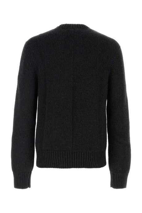 BURBERRY Luxurious Cashmere Sweater for Men - Sleek Design