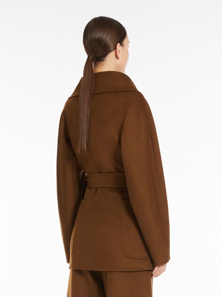 MAX MARA Elegant Outerwear for Women - Signature Camelwool