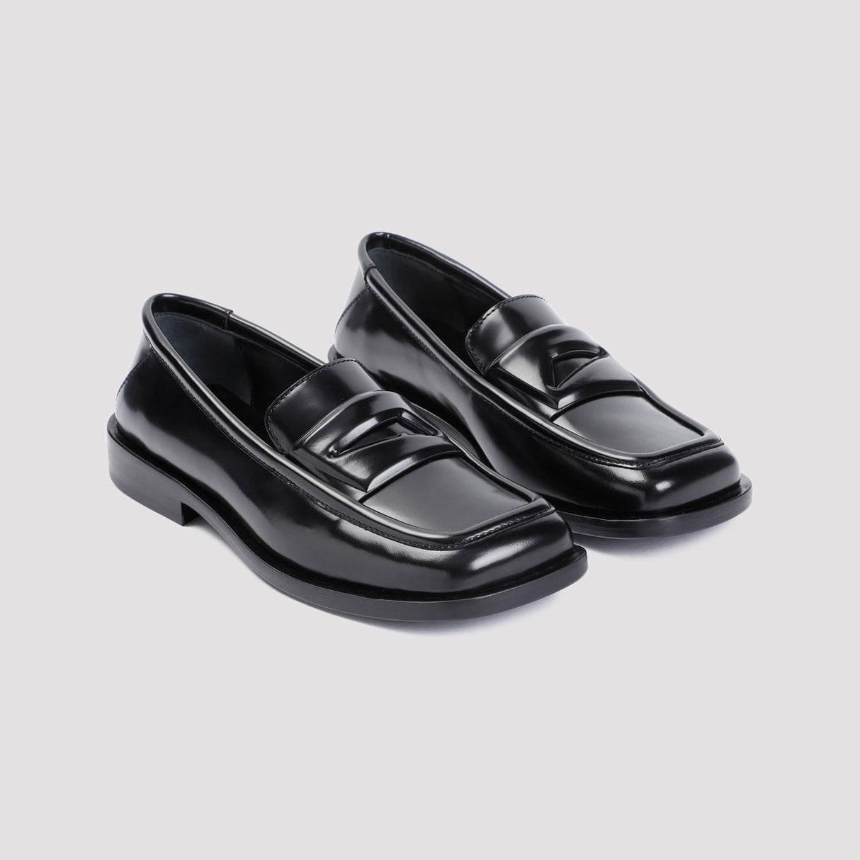 THE ATTICO Chic Black Leather Loafers with 1-inch Heel