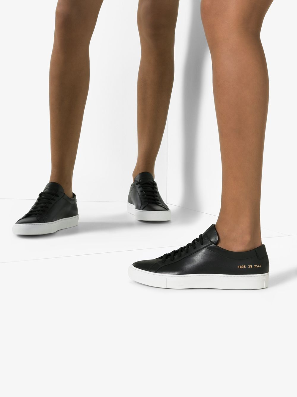 COMMON PROJECTS Black Leather Low-Top Sneakers for Women