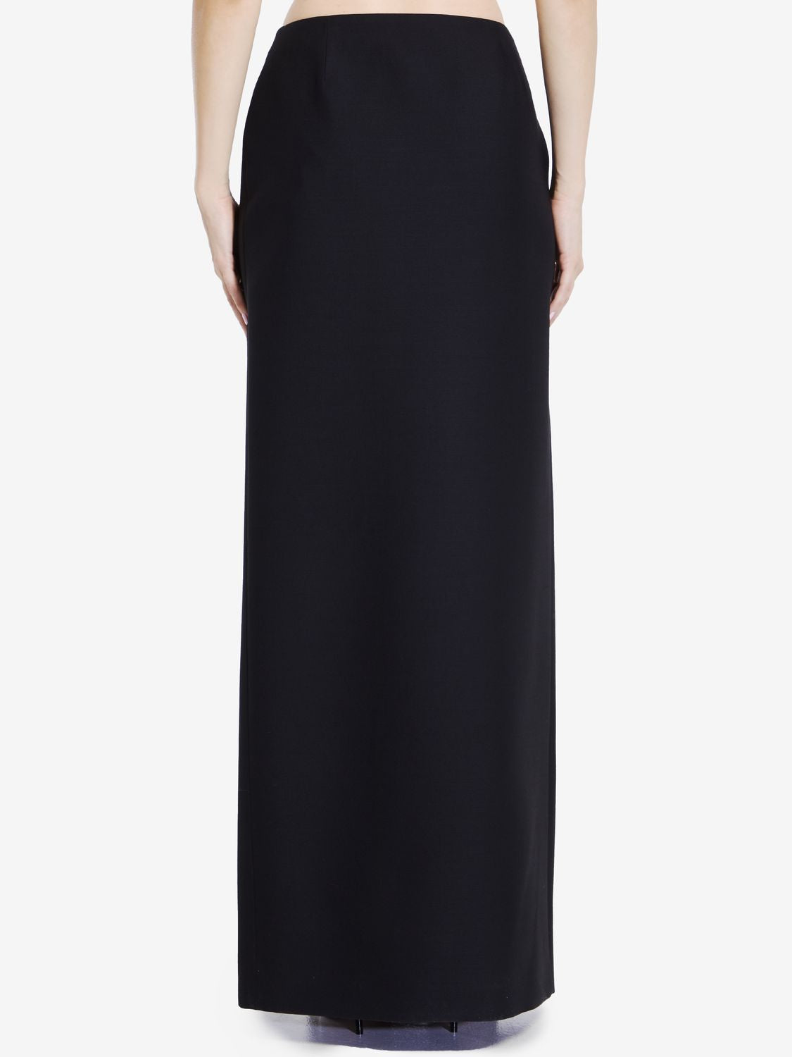 VALENTINO GARAVANI Elegant Long Crepe Couture Skirt with Gold-Tone VLOGO Clasp