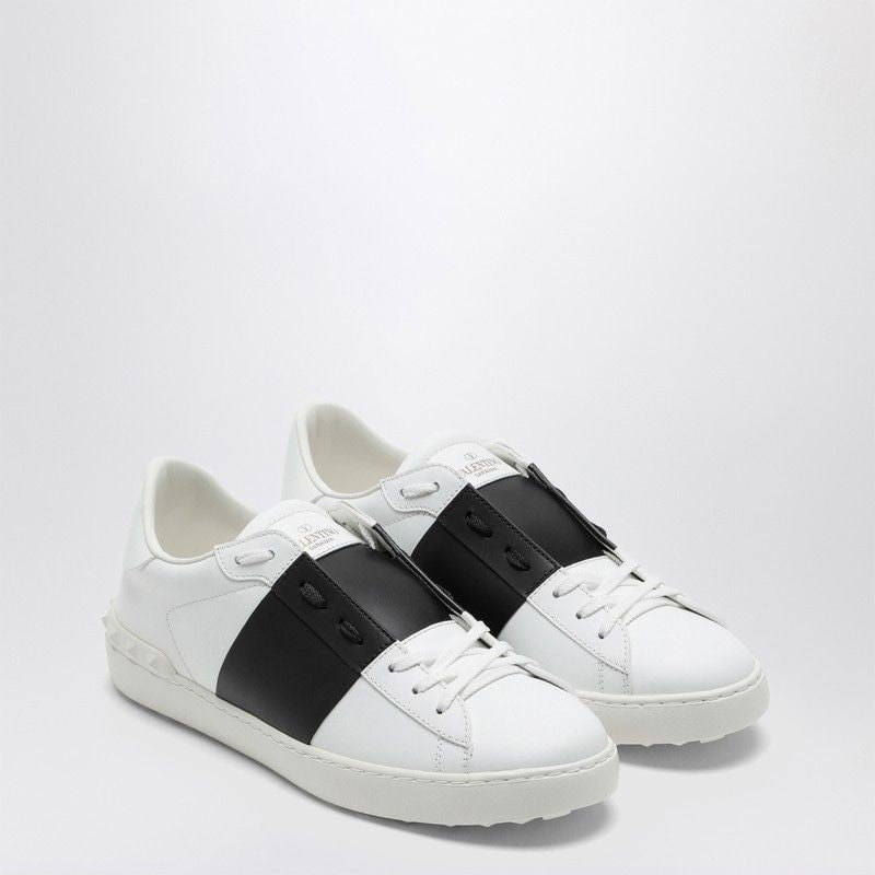 VALENTINO GARAVANI Elegant Open Sneaker with Contrasting Accents