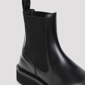 VALENTINO GARAVANI Sleek Black Leather Beatle Boots with 3cm Rubber Heel