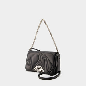 ALEXANDER MCQUEEN Versatile and Chic 23FW Black Women's Bag for Any Occasion