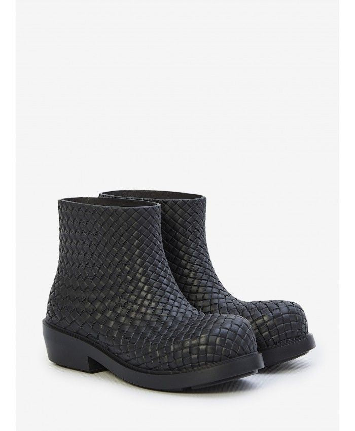 BOTTEGA VENETA Men's Black Fireman Ankle Boots for FW23