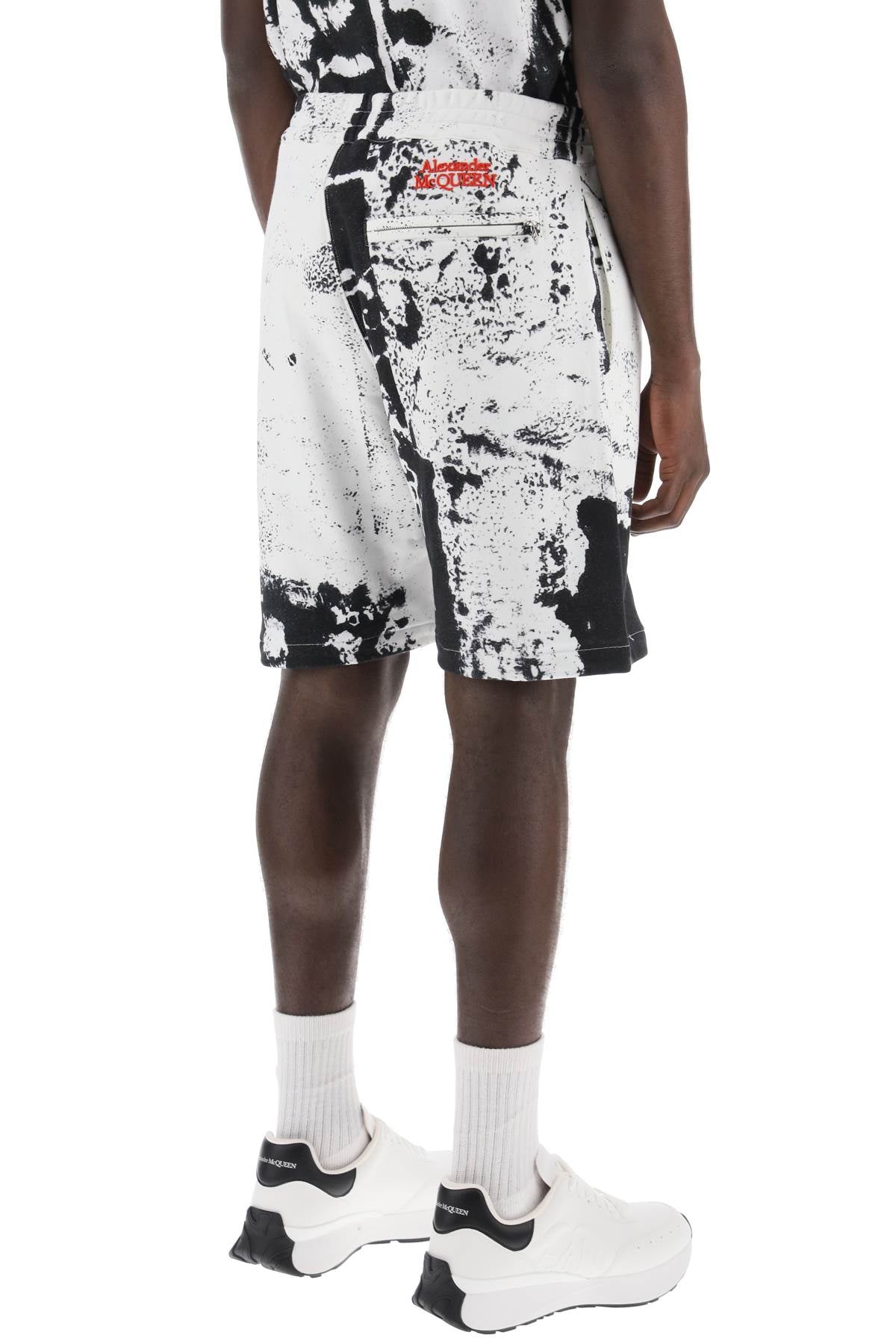 ALEXANDER MCQUEEN Men's Fold Print Sweat Shorts - Mixed Colours - SS24