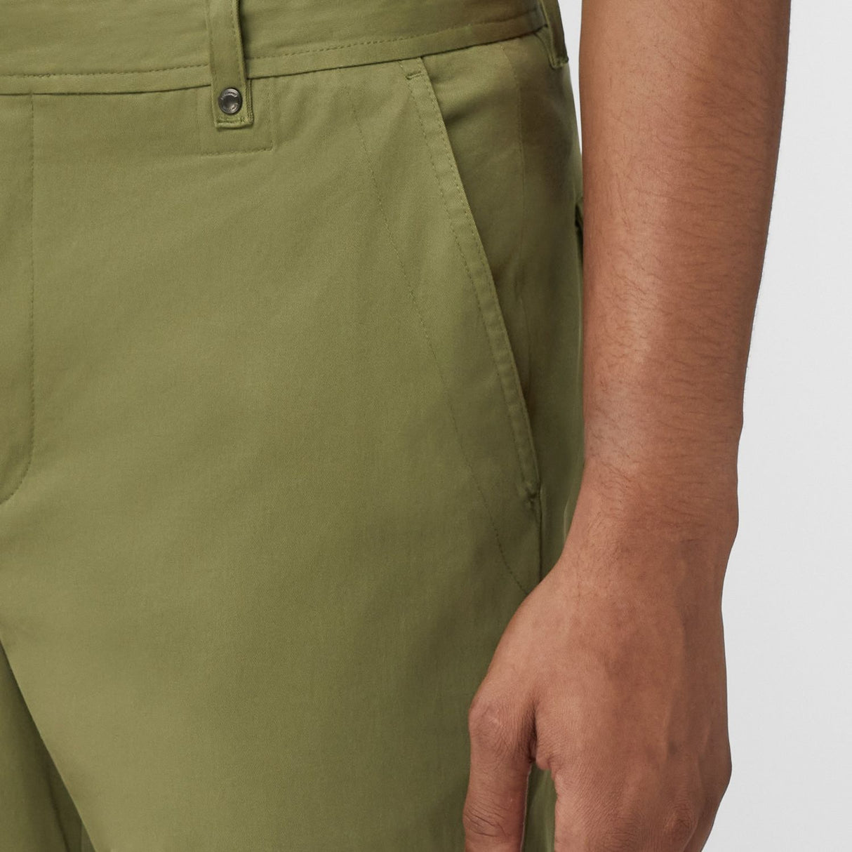 BURBERRY Classic Khaki Chinos for Men - Perfect Fit