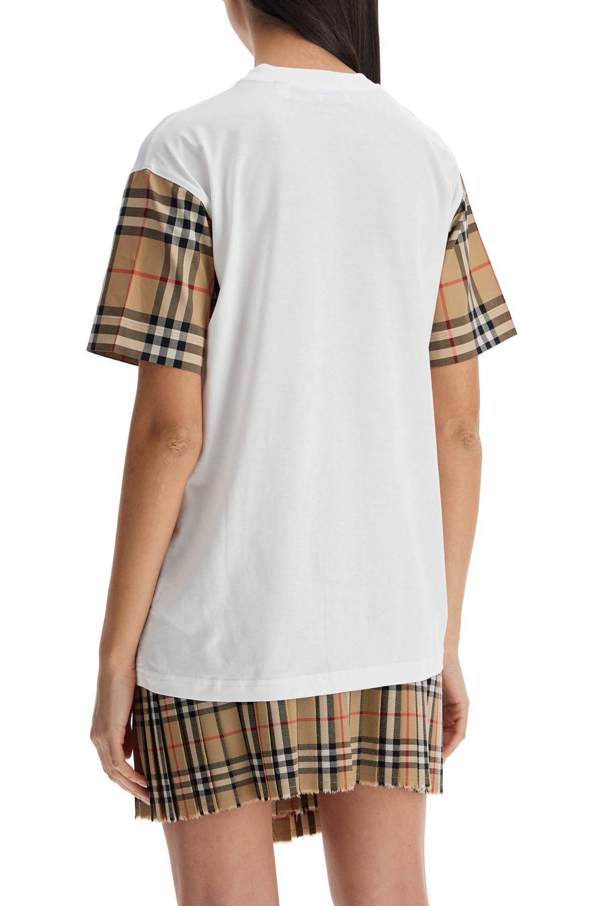 BURBERRY Relaxed Fit Logo T-Shirt in Organic Cotton - Women's XS