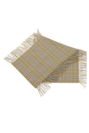 BURBERRY Luxurious Tan Cashmere Scarf for All Seasons