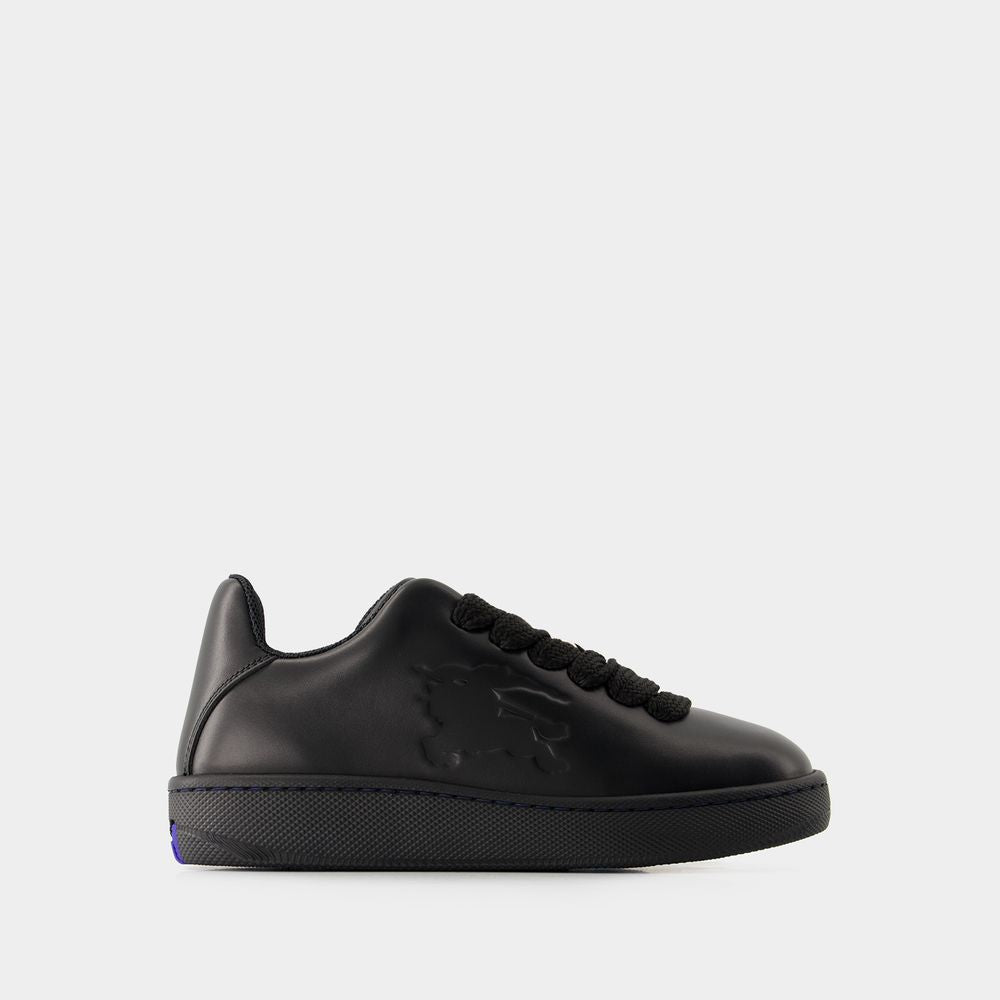 BURBERRY Luxurious Black Leather Sneakers for Women