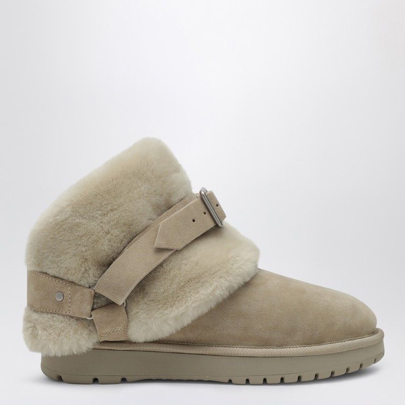 BURBERRY Chic Beige Snow Boots with Shearling and Suede