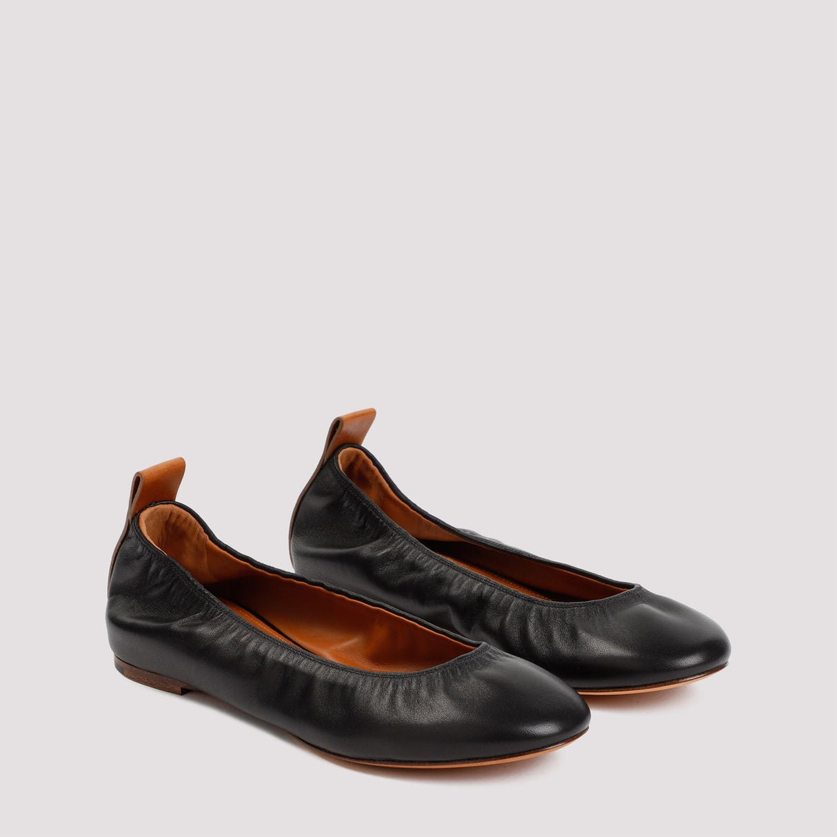 LANVIN Sleek and Sophisticated Leather Ballerina Flat for Women