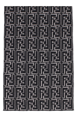 FENDI Luxurious Wool Blend Scarf in Beige and Black for Men