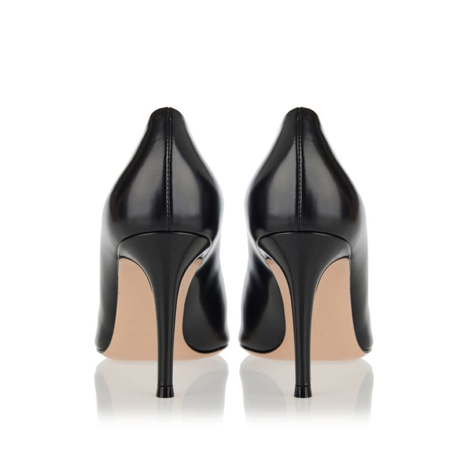 GIANVITO ROSSI Elegant Pointed Toe Pumps with 85MM Heel Height