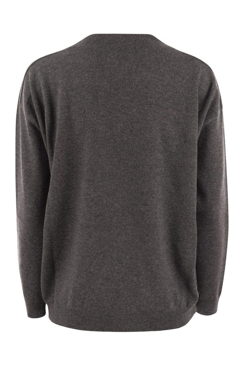 BRUNELLO CUCINELLI Luxurious Cashmere Sweater with Embellished V-Neck