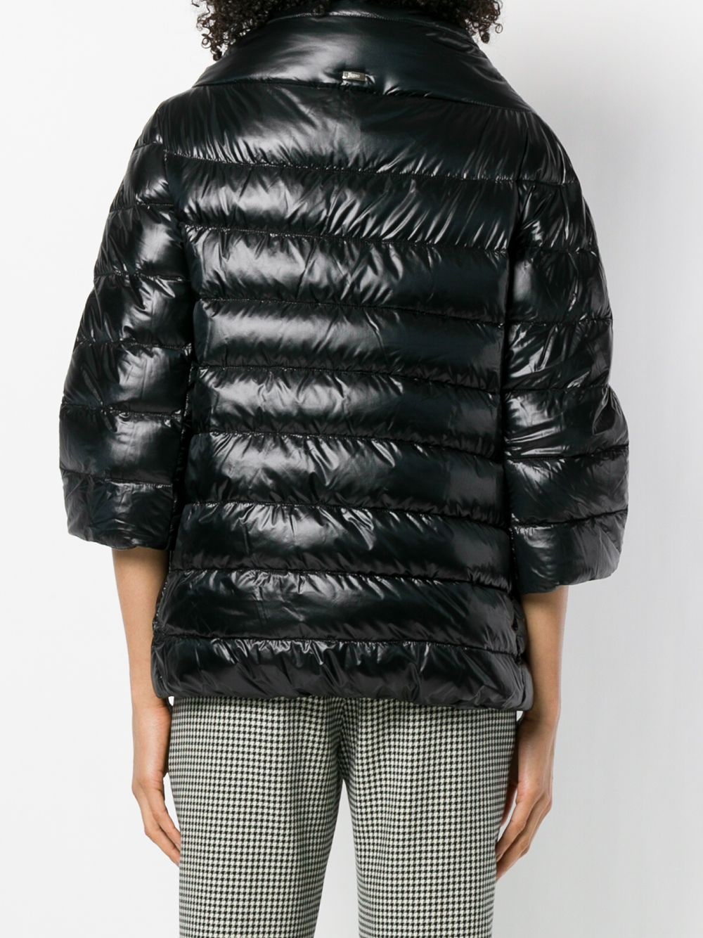 HERNO Elegant Short Down Jacket with Quilted Design