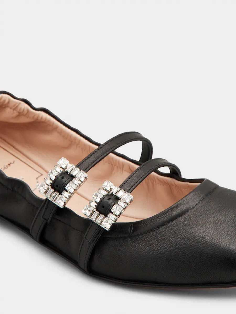 ROGER VIVIER Elegant Black Leather Mary Janes