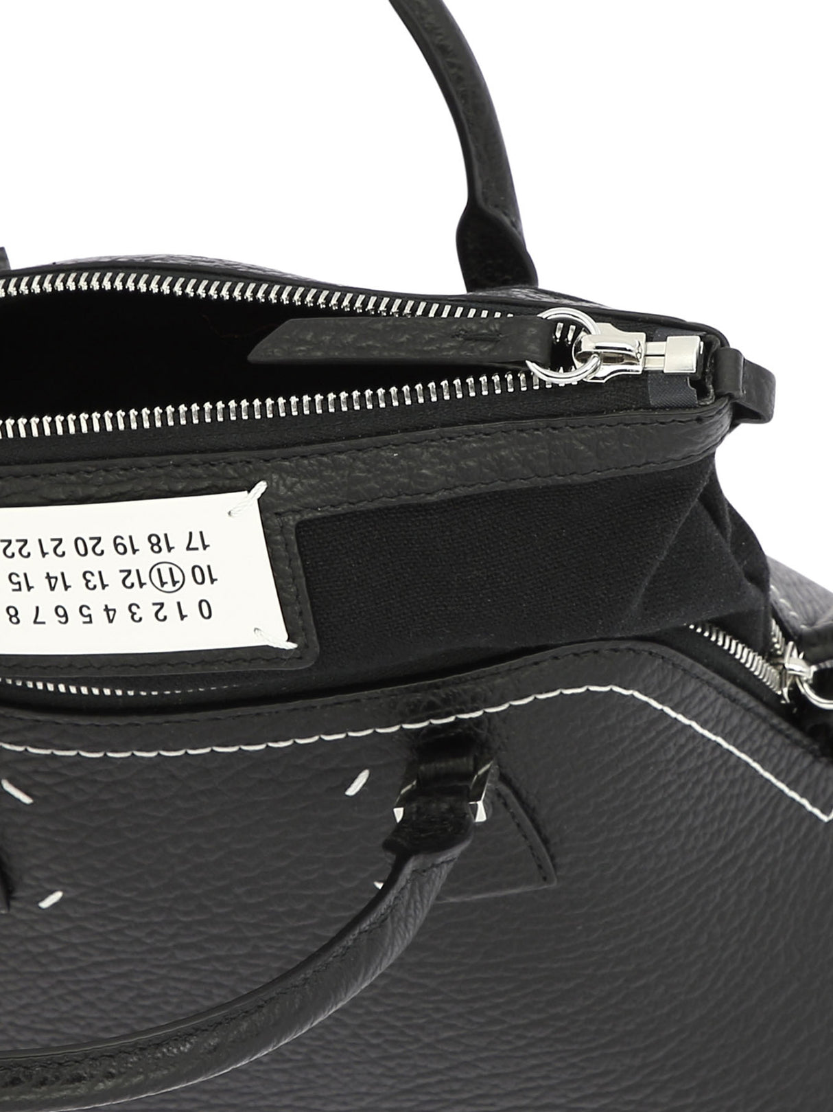 Sleek Black Leather Shoulder Bag for Women - MAISON MARGIELA 5AC