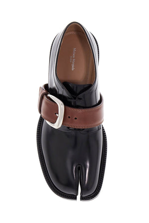 MAISON MARGIELA Men's Derby Dress Shoes with Removable Strap and Classic Tabi Cut